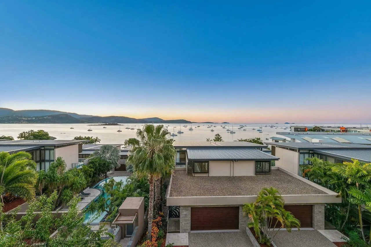 Executive On Whisper Bay - Cannonvale 0*, Airlie Beach Australia